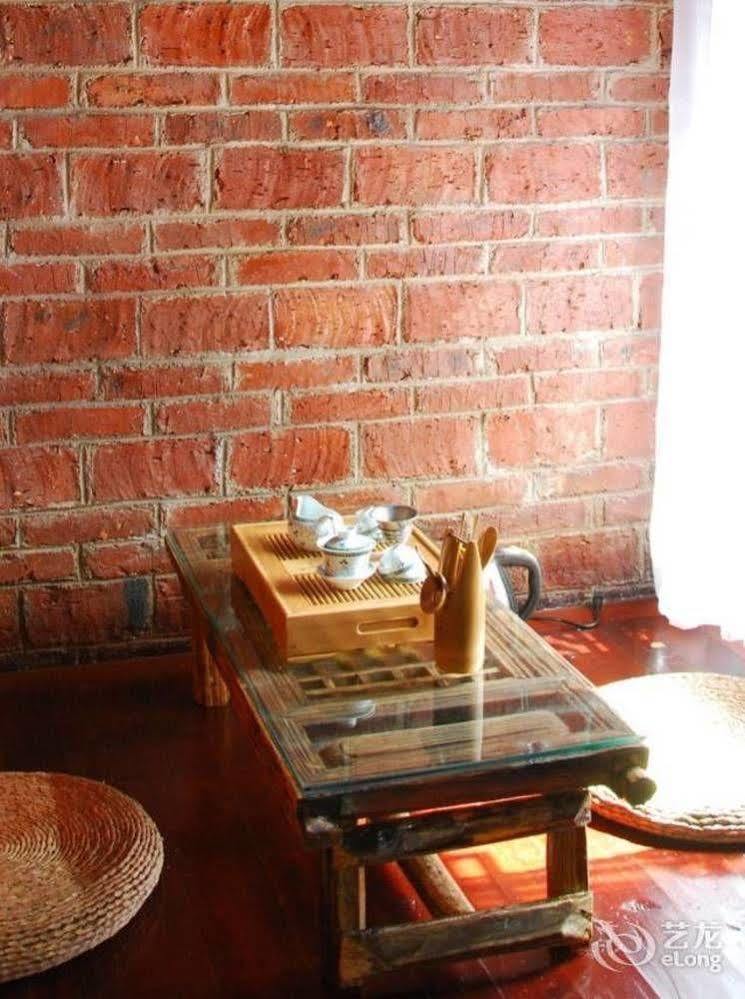 Lazy Tiger Inn 丽江 外观 照片